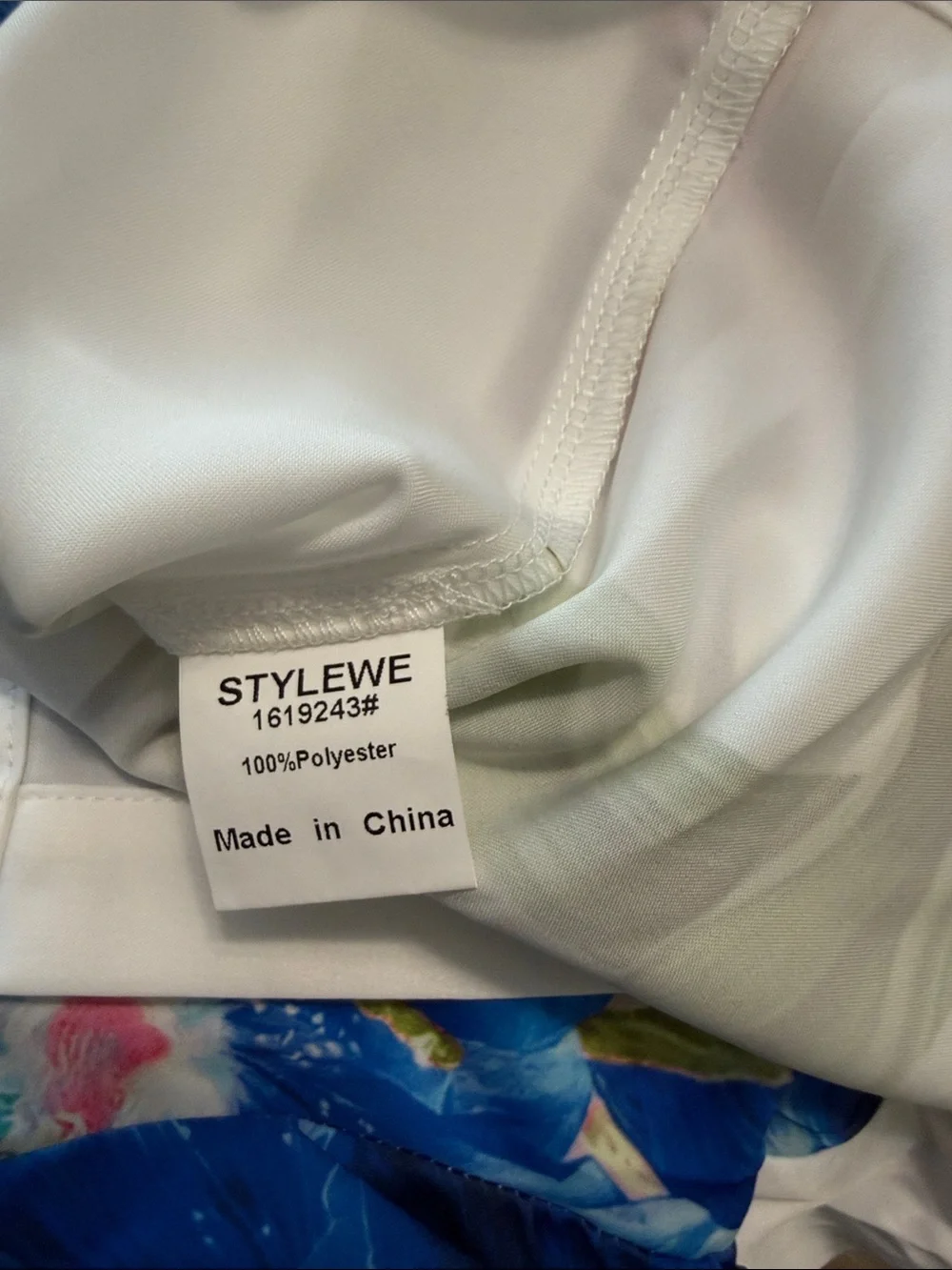 Stylewe White Button-Up Shirt with Blue & Red Floral Print - Picture 4 of 4